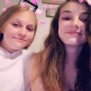 Meet your Posher, Evalyne